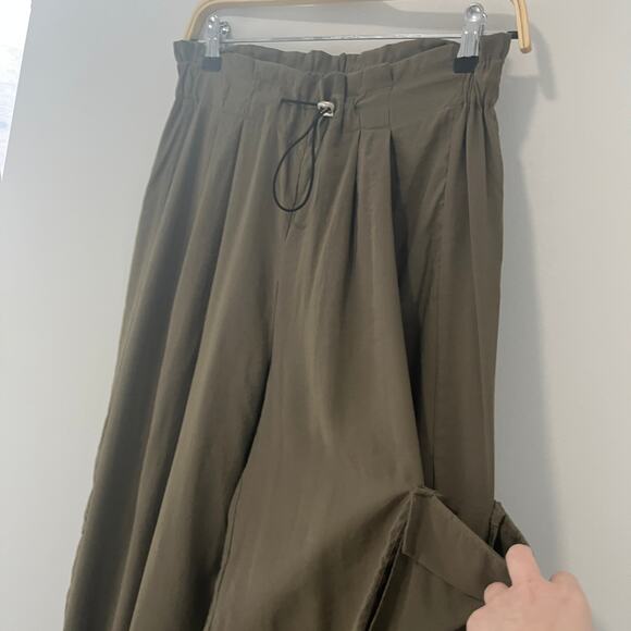 By Anthropologie Green Cargo Parachute Pants Size XS - Picture 6 of 7